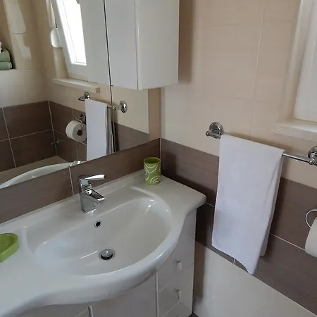 Apartments Linda Trogir Room photo