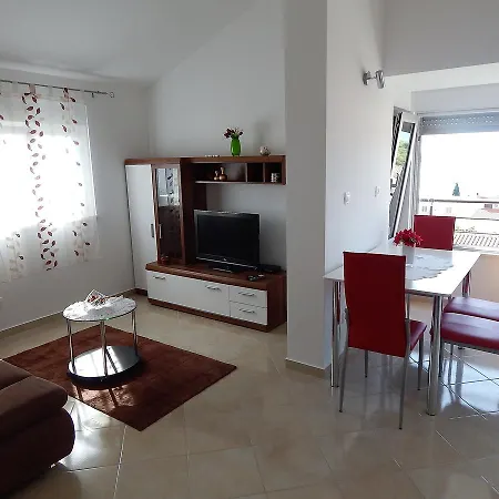Apartments Linda Trogir Exterior photo