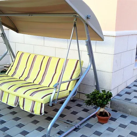 Apartments Linda Trogir Exterior photo